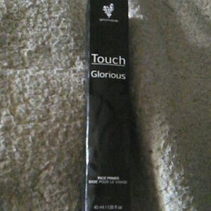 Younique face primer